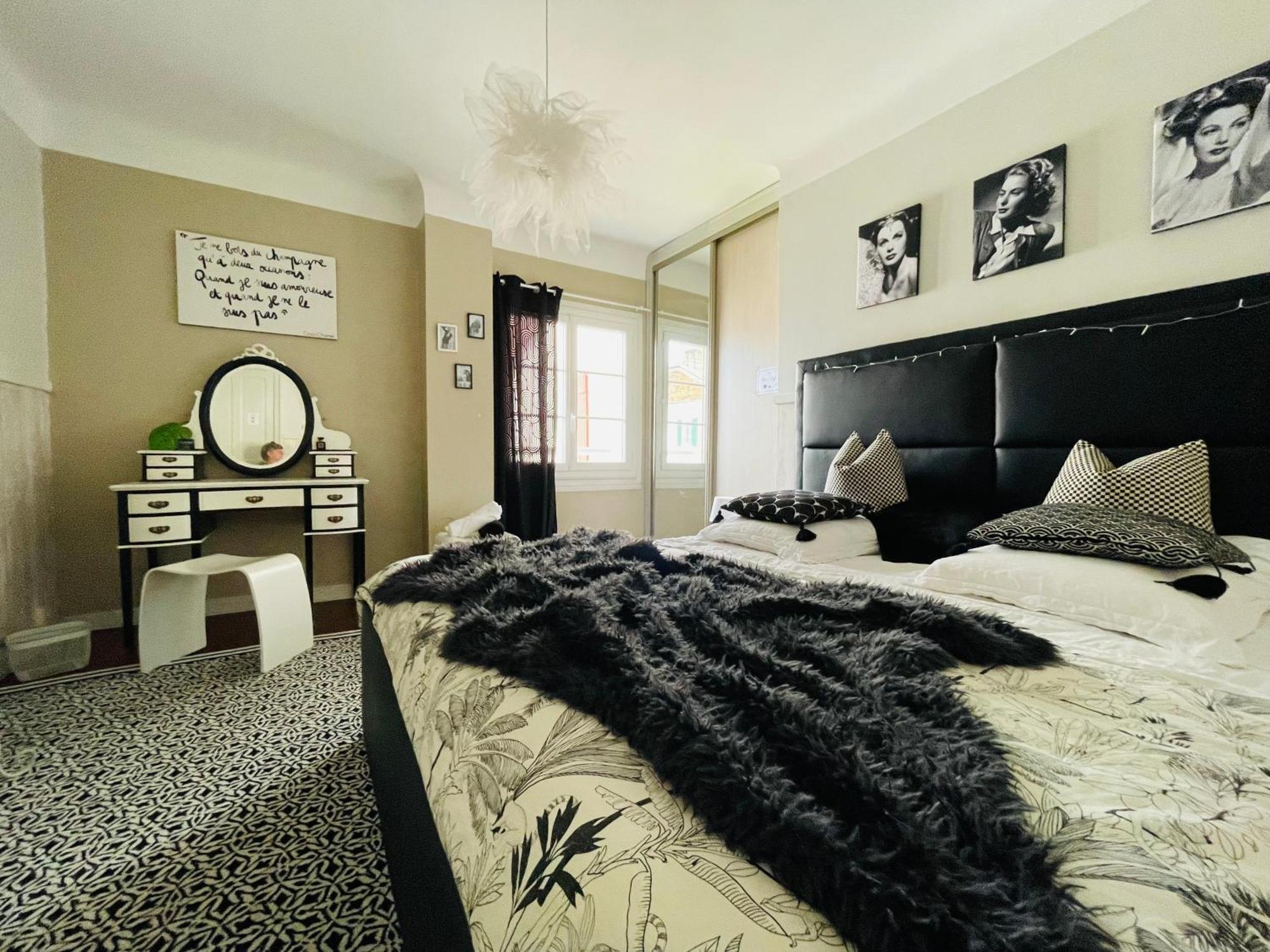 La Poterie Bed & Breakfast Carresse Exterior photo